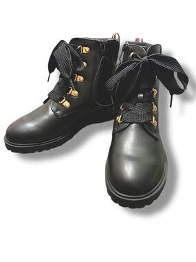 🥾 Tommy Hilfiger Black Combat Boots Gold Hardware Ribbon Laces NWOT Size 4